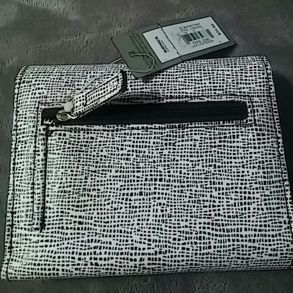 APT 9 mini Wallet NWT - Picture 2 of 5
